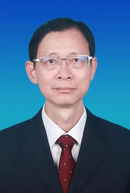 曾庆坤.jpg